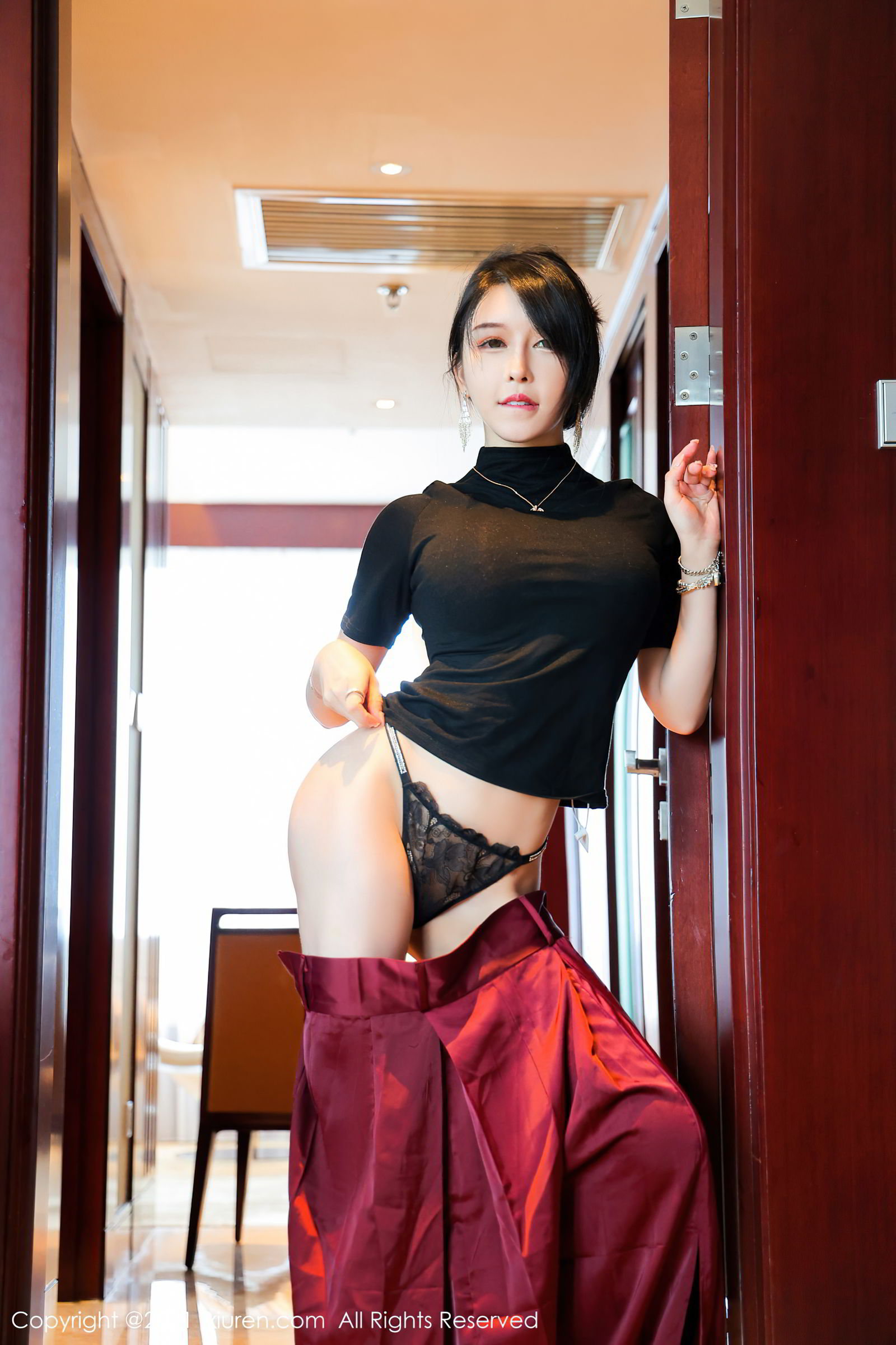 [XiuRen秀人网]-No.3641-玉兔miki-华丽多姿的服饰-