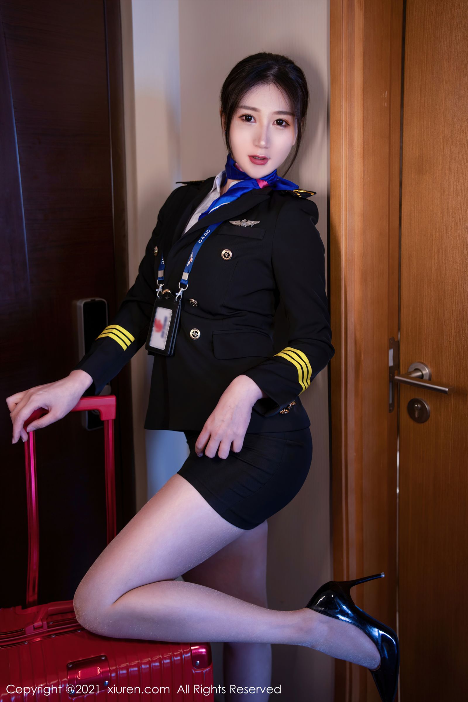 [XiuRen秀人网]-No.3839-顾乔楠-制服机长长发飘逸-